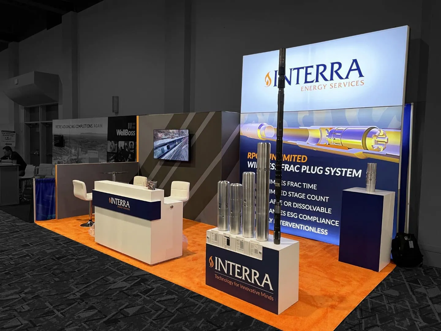 custom-tradeshow-booth