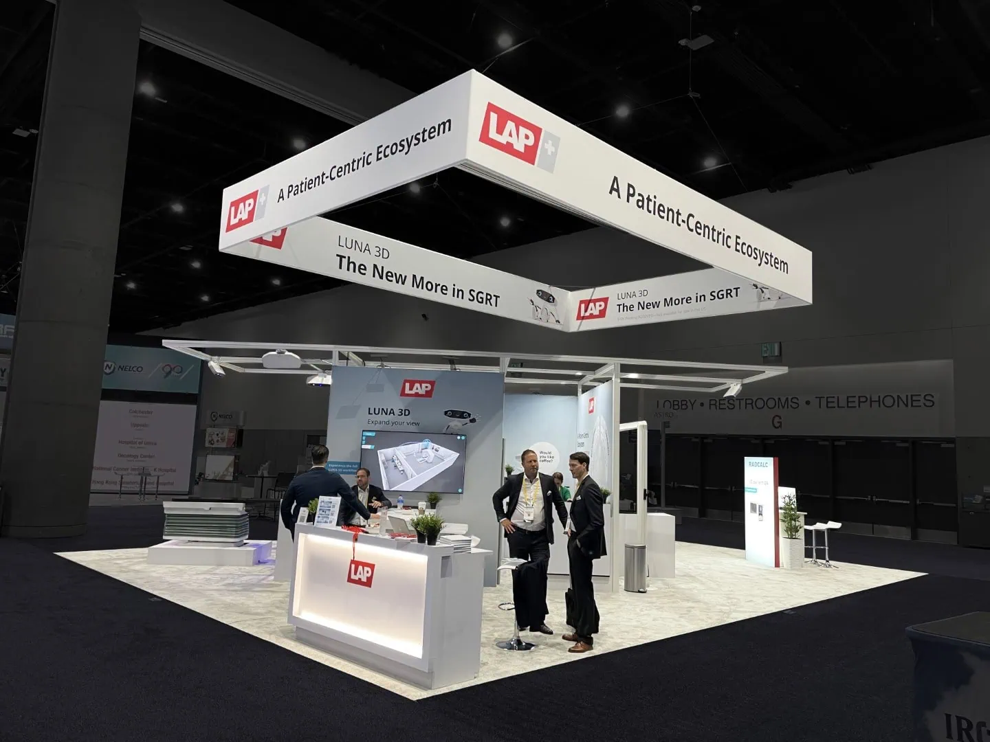 fully-branded-custom-trade-show-fabrication